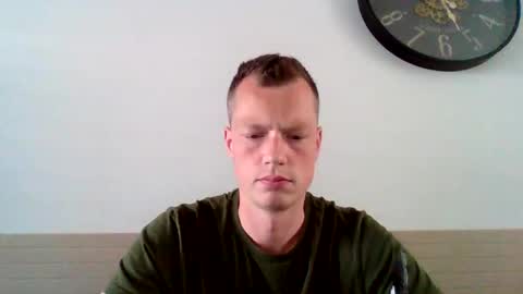 Snapshot of the___rocky200 chatting on 06/01/26, 08:27 Dennis online show from 06/01/26, 08:27