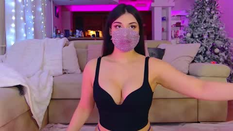 Snapshot of the__sabenna chatting on 01/13/26, 10:53 Madina online show from 01/13/26, 10:53