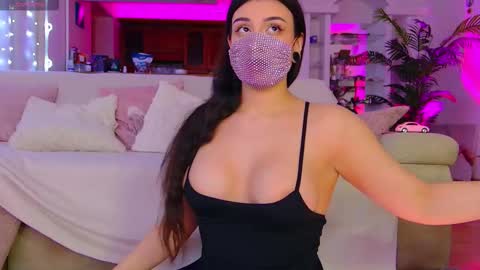 Snapshot of the__sabenna chatting on 02/11/26, 05:29 Madina online show from 02/11/26, 05:29