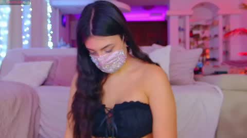 Snapshot of the__sabenna chatting on 04/07/26, 02:50 Madina online show from 04/07/26, 02:50