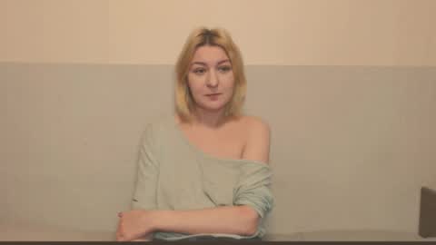 Eva online show from 11/25/25, 11:16