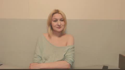 Snapshot of the_basic_instinctt chatting on 02/17/26, 09:10 Eva online show from 02/17/26, 09:10