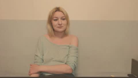 Snapshot of the_basic_instinctt chatting on 02/26/26, 09:25 Eva online show from 02/26/26, 09:25