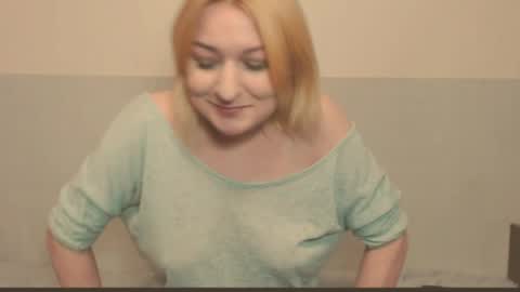 Snapshot of the_basic_instinctt chatting on 05/17/26, 10:17 Eva online show from 05/17/26, 10:17