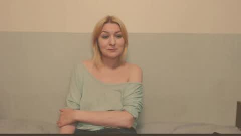 Snapshot of the_basic_instinctt chatting on 05/19/26, 08:26 Eva online show from 05/19/26, 08:26