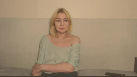 Snapshot of the_basic_instinctt chatting on 05/22/26, 11:21 Eva online show from 05/22/26, 11:21