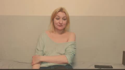 Snapshot of the_basic_instinctt chatting on 05/27/26, 10:51 Eva online show from 05/27/26, 10:51