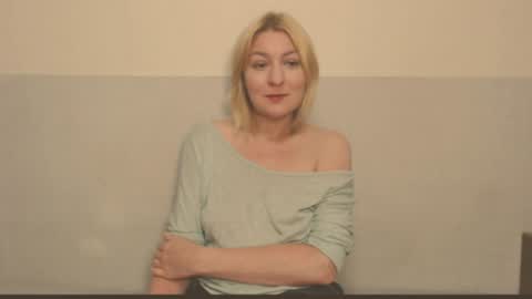 Snapshot of the_basic_instinctt chatting on 08/03/26, 11:30 Eva online show from 08/03/26, 11:30