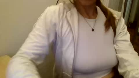 the crazy travellers online show from 12/23/25, 08:12