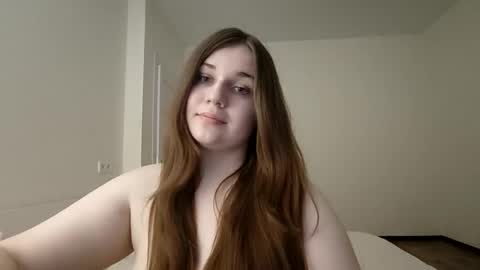 Snapshot of the_cherry_pie chatting on 10/10/25, 06:45 the_cherry_pie online show from 10/10/25, 06:45