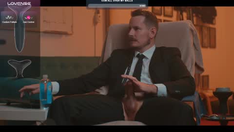 Snapshot of the_dilf chatting on 12/06/24, 05:55 The DILF - online show from 12/06/24, 05:55