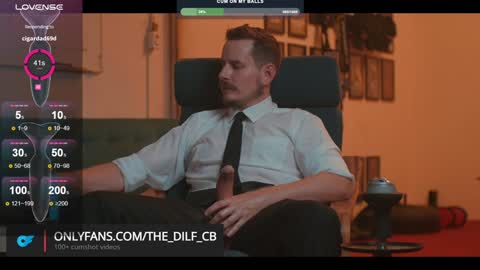 Snapshot of the_dilf chatting on 12/15/24, 06:59 The DILF - online show from 12/15/24, 06:59