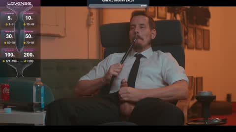 Snapshot of the_dilf chatting on 12/21/24, 04:25 The DILF - online show from 12/21/24, 04:25