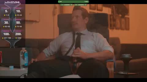 Snapshot of the_dilf chatting on 09/12/25, 04:40 The DILF - online show from 09/12/25, 04:40