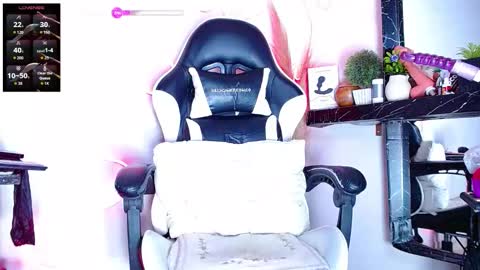 the dog lian online show from 11/27/25, 12:24