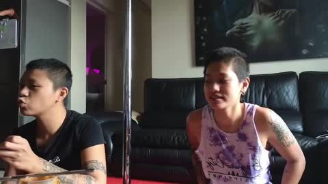 Snapshot of the_emmarouge chatting on 12/15/24, 12:29 the_emmarouge online show from 12/15/24, 12:29