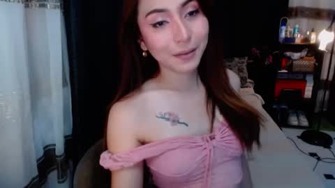 Snapshot of the_girl_nxt_door chatting on 02/04/25, 07:07 samm online show from 02/04/25, 07:07