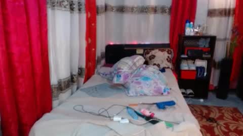 Snapshot of the_girl_nxt_door chatting on 02/13/25, 10:02 samm online show from 02/13/25, 10:02