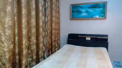 Snapshot of the_girl_nxt_door chatting on 11/22/25, 08:24 samm online show from 11/22/25, 08:24