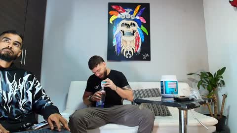 SCOTT  THEO  KAMERON  GENDERSON online show from 12/04/24, 01:14