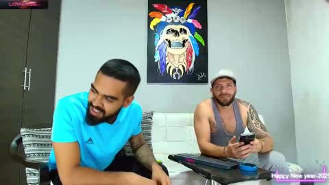 SCOTT  THEO  KAMERON  GENDERSON online show from 02/11/25, 12:17