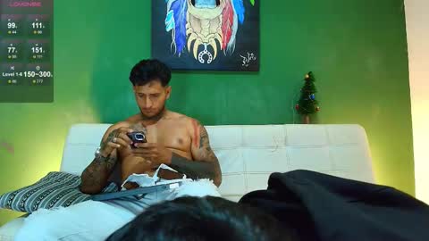 SCOTT  THEO  KAMERON  GENDERSON online show from 11/22/25, 12:20