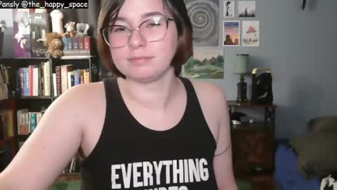 Snapshot of the_happy_space chatting on 01/08/26, 01:19 MATERNITY LEAVE online show from 01/08/26, 01:19