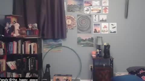 Snapshot of the_happy_space chatting on 02/19/26, 01:01 MATERNITY LEAVE online show from 02/19/26, 01:01