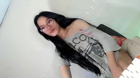 the_horny_bella online show from 04/25/26, 01:41
