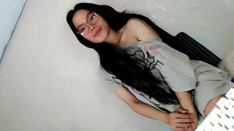 the_horny_bella online show from 04/28/26, 01:49
