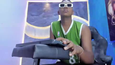 the_hot_boy0 online show from 11/06/25, 12:28