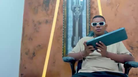 the_hot_boy0 online show from 11/10/25, 11:53