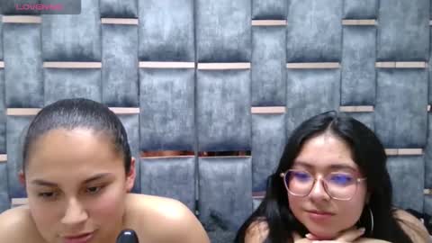 the_hot_twins online show from 12/13/25, 08:47