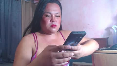 Snapshot of the_ladyboy_nextdoor69 chatting on 05/19/26, 03:40 the_ladyboy_nextdoor69 online show from 05/19/26, 03:40