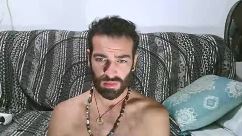 T online show from 10/04/25, 02:20