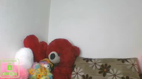 Snapshot of the_right_girl chatting on 12/20/24, 03:58 Suzan Sexy online show from 12/20/24, 03:58