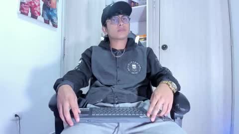 Snapshot of the_weed_guys chatting on 10/04/25, 03:37 Danny online show from 10/04/25, 03:37