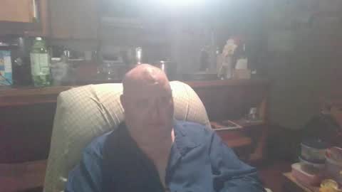 Snapshot of thealiensarecumming chatting on 05/21/26, 09:49 thealiensarecumming online show from 05/21/26, 09:49