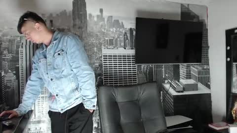 Snapshot of theangelmiguel chatting on 01/15/25, 02:49 Miguel Angel online show from 01/15/25, 02:49
