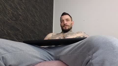 John online show from 02/05/25, 09:36