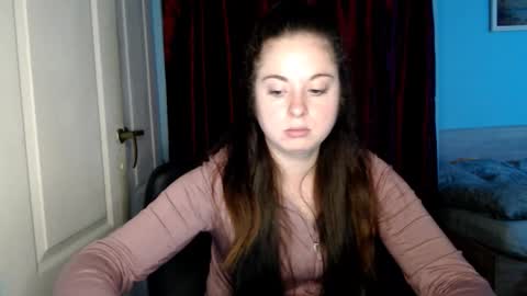 raissa online show from 10/06/25, 01:52