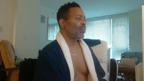 Snapshot of theblacklordmaster chatting on 02/25/25, 03:49 theblacklordmaster online show from 02/25/25, 03:49