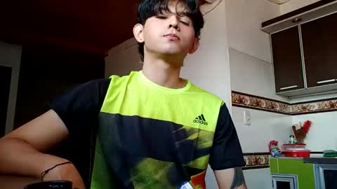 thebluesky_18 online show from 10/04/25, 04:38