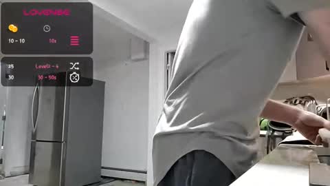 Snapshot of thecarrguyy chatting on 07/10/26, 10:07 Thatcarrguyy online show from 07/10/26, 10:07