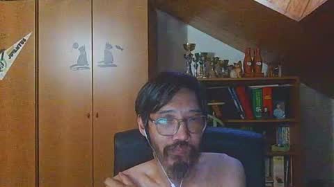 Snapshot of thecat1975 chatting on 07/01/26, 07:57 thecat1975 online show from 07/01/26, 07:57