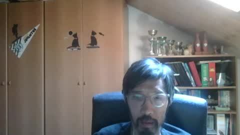 Snapshot of thecat1975 chatting on 07/04/26, 10:32 thecat1975 online show from 07/04/26, 10:32