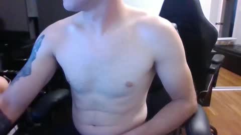 Snapshot of thecock431 chatting on 11/03/25, 02:18 thecock431 online show from 11/03/25, 02:18