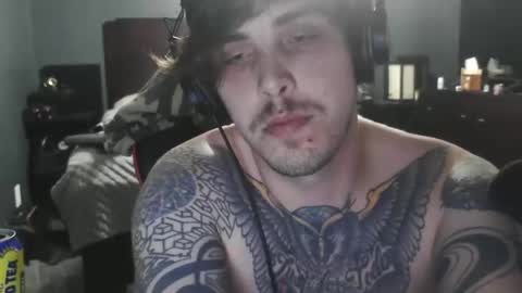 Snapshot of thecolorclear chatting on 10/20/25, 04:02 thecolorclear online show from 10/20/25, 04:02