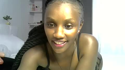 Snapshot of thecumgoddess21 chatting on 10/28/25, 09:35 SWEET FREAKY DOLL online show from 10/28/25, 09:35