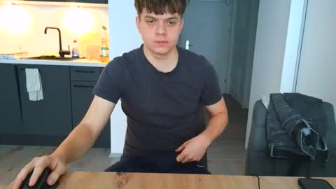 thecuteguy144949 online show from 11/23/25, 11:43